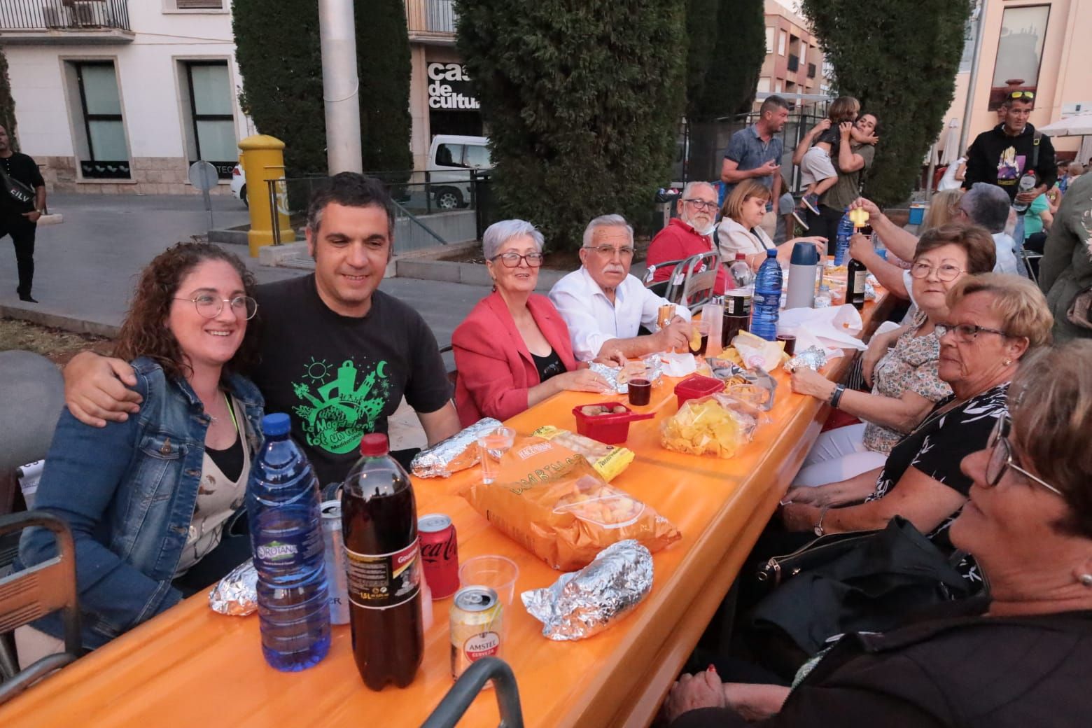 Búscate en la cena de 'pa i porta' de Almassora