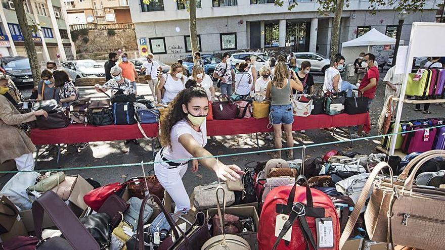 Parades de la Firastiu al Passeig amb la gent que s&#039;hi va acostar