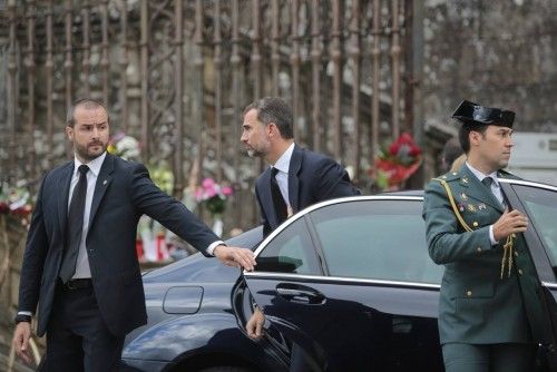 Spain's Crown Prince Felipe arrives to attend a funeral service in memory of the victims of the July 24, 2013 train crash, at the Cathedral of Santiago de Compostela
