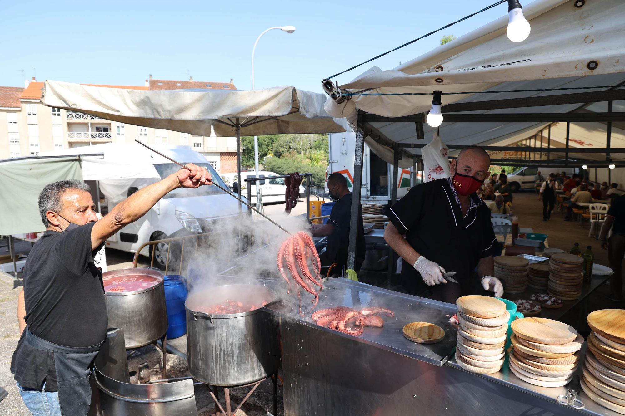 A San Benito con mascarilla