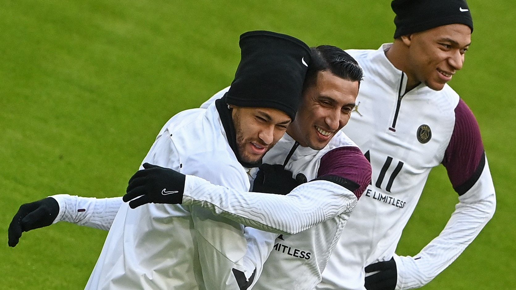 Neymar, Di María y Mbappé en el entrenamiento del PSG de este martes en Múnich.
