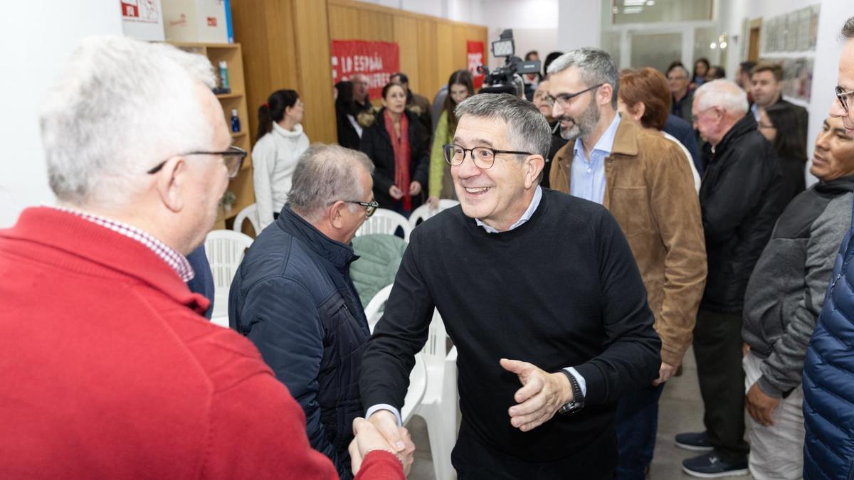 López, en su visita de este sábado a la localidad murciana de Jumilla.
