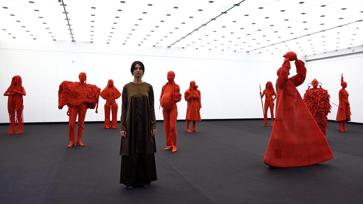 La artista Yacpi Ramos en la inauguración de &#039;Monumenta. Nueve encarnaciones guanches&#039;.