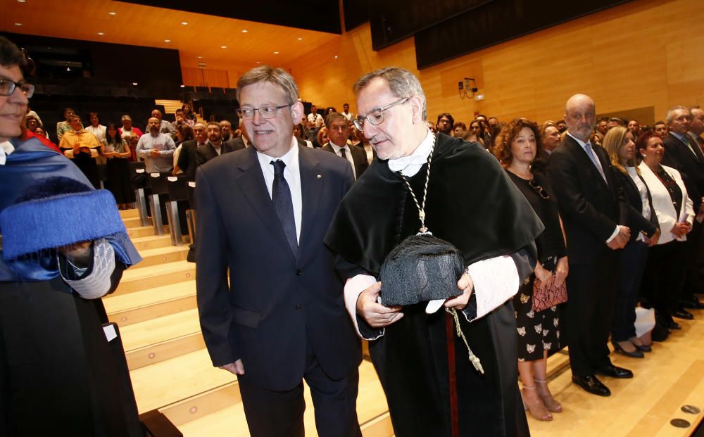 Jordi Garcés, investido doctor honoris causa por la UJI