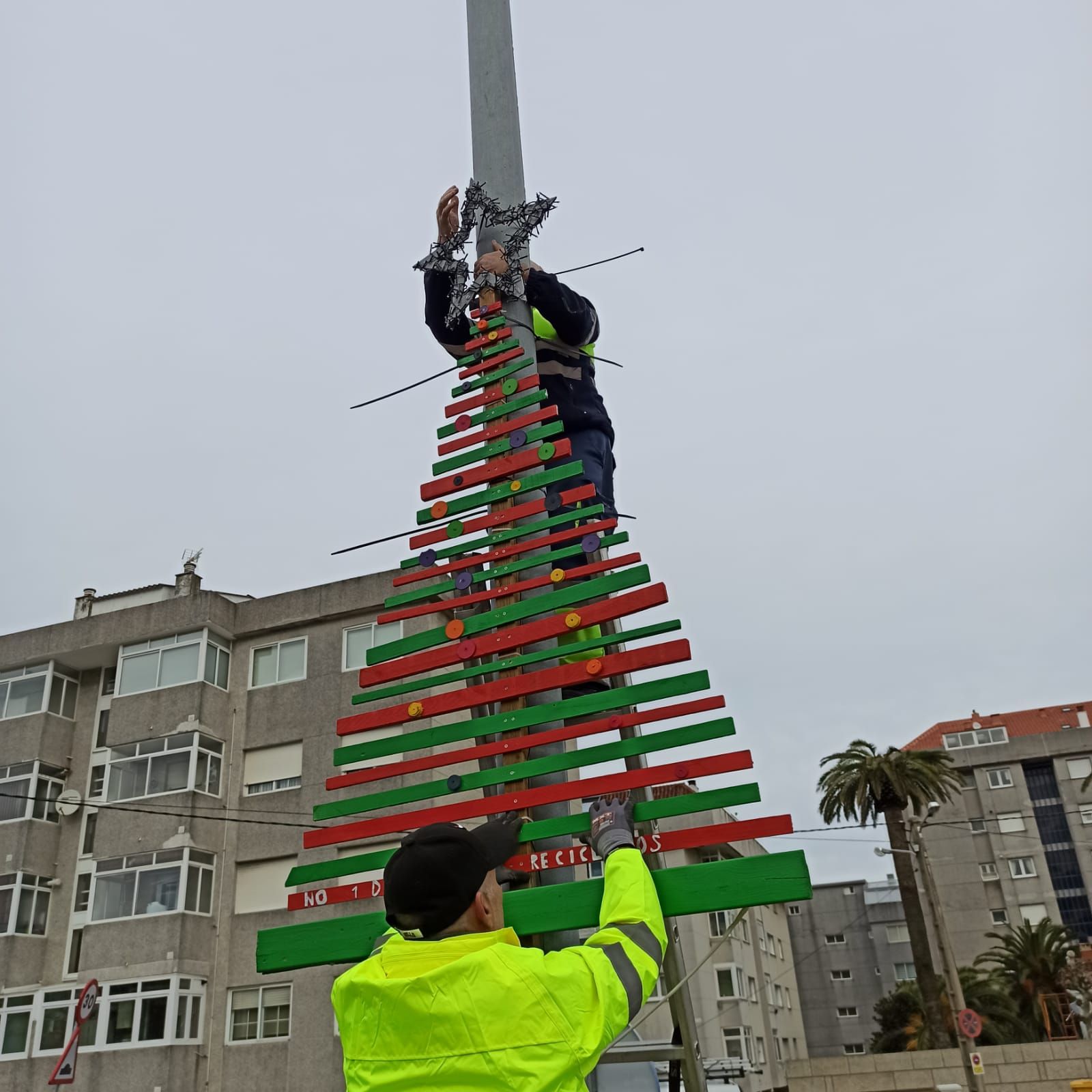 Baiona se recicla en Navidad