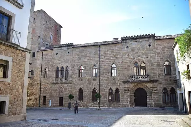 Galería | Imágenes de la Casa de las Dos Torres de Plasencia
