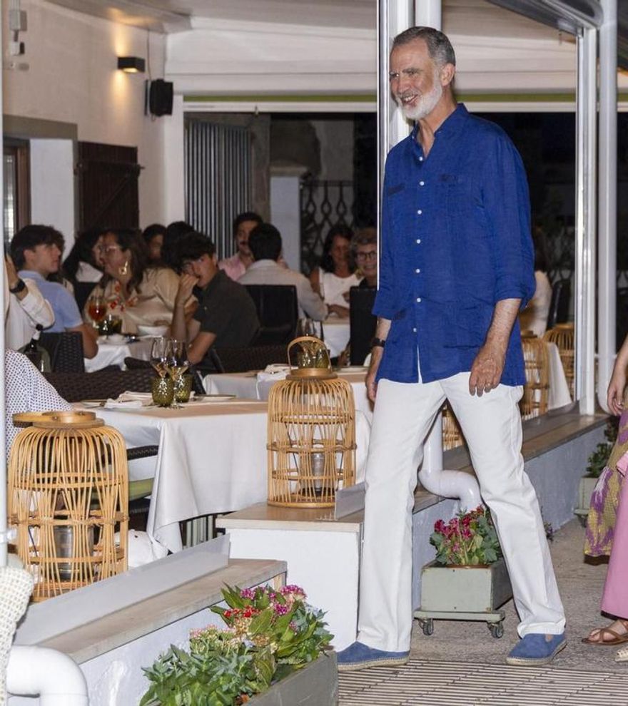 Was ist das für ein Restaurant auf Mallorca, in dem die spanische Königsfamilie jedes Jahr im Urlaub essen geht?