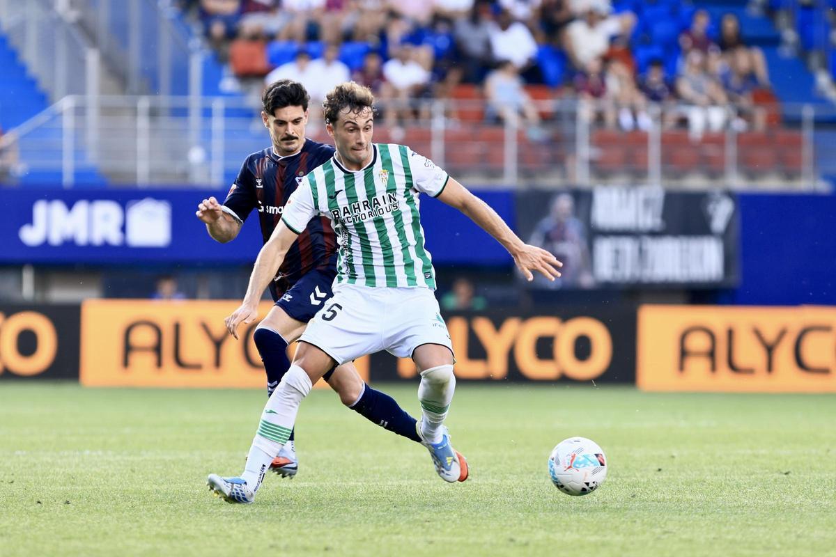 Éibar-Córdoba CF. Las imágenes del partido de LaLiga Hypermotion