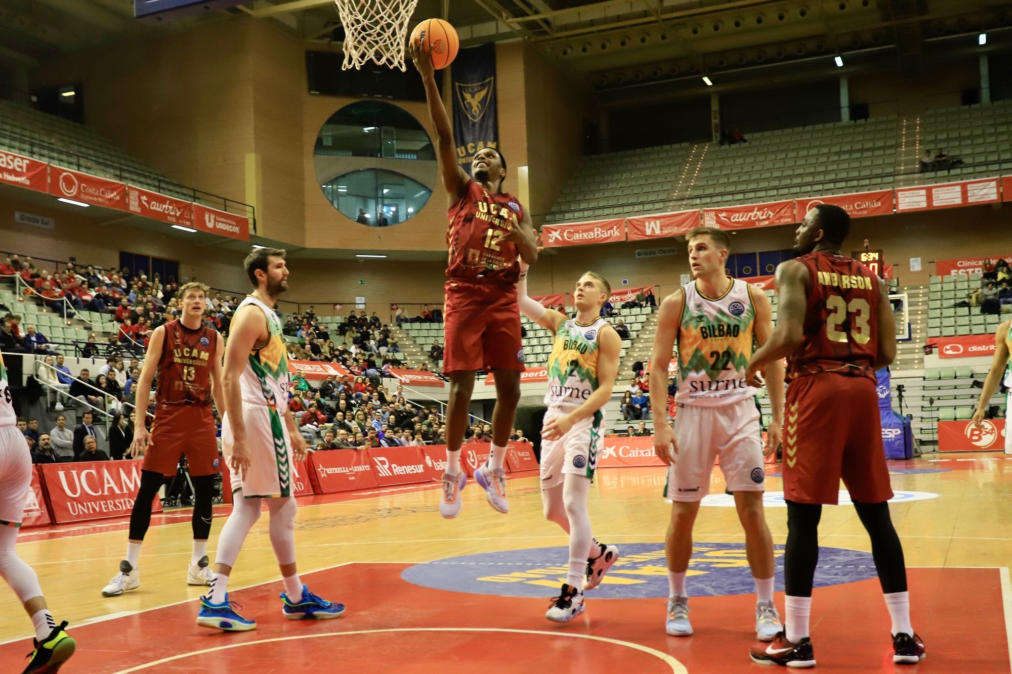 Las imágenes del UCAM Murcia - Bilbao Basket