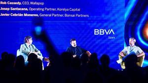 Javier Cebrián Moreno (Bonsai Partners), Josep Santacana (Korelya Capital) y Rob Cassedy (Wallapop), en el BBVA Open Summit.