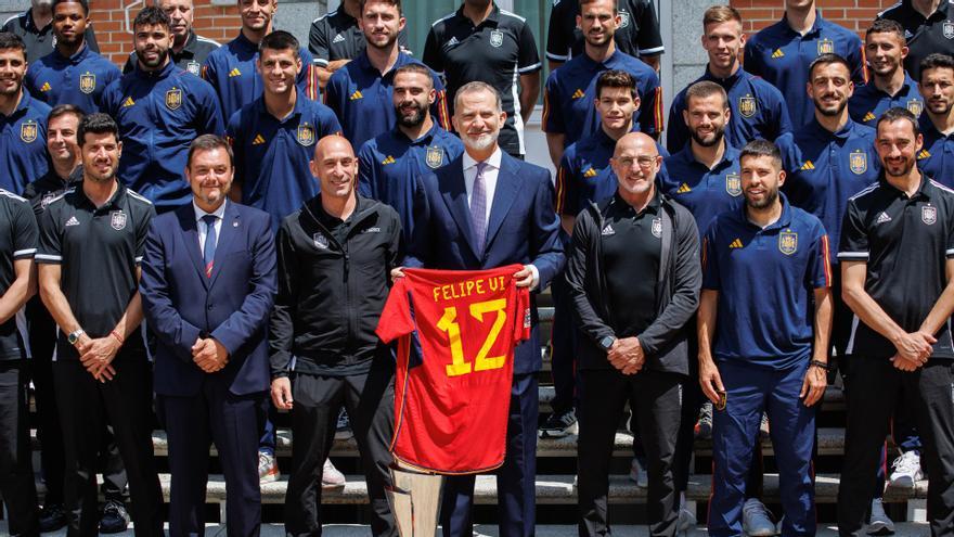 La selección masculina española, durante el recibimiento de Felipa VI tras la conquista de la Nations League.