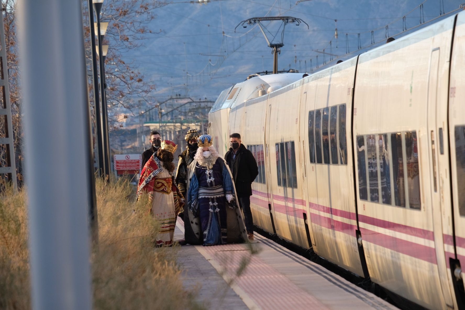 Los Reyes Magos llegan a Novelda en tren