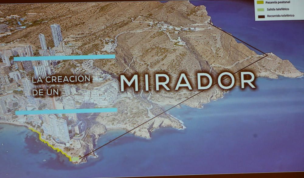 Multitudinaria presentación del teleférico proyectado sobre Benidorm