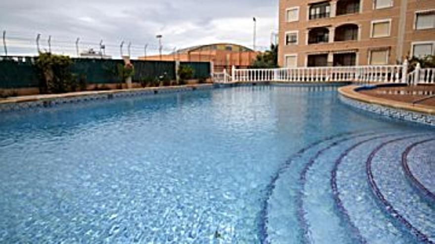 139.900 € Venta de piso en Guardamar del Segura 60 m2, 2 habitaciones, 1 baño, 2.332 €/m2, 1 Planta...