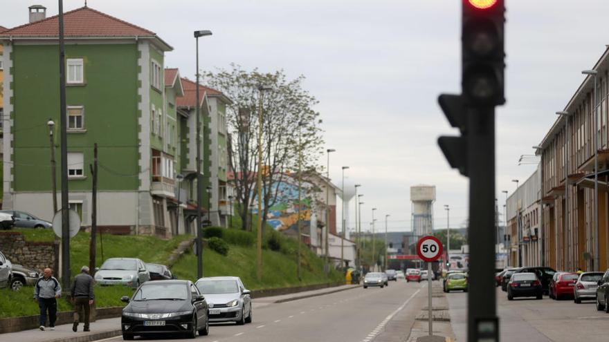 Tramo de la avenida de Lugo donde ocurrió el supuesto robo de madrugada