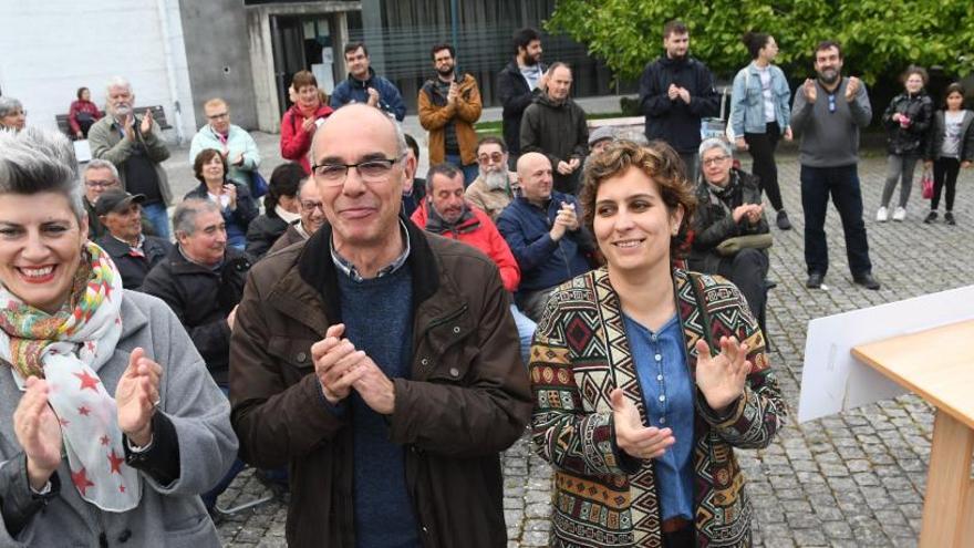 Mercedes Queixas, Francisco Jorquera y Avia Veira, en O Castrillón.