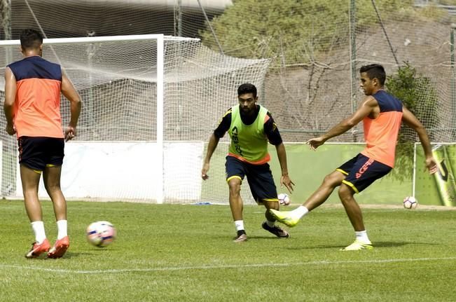 ENTRENAMIENTO DE LA UD LAS PALMAS Y ENTREVISTGA ...