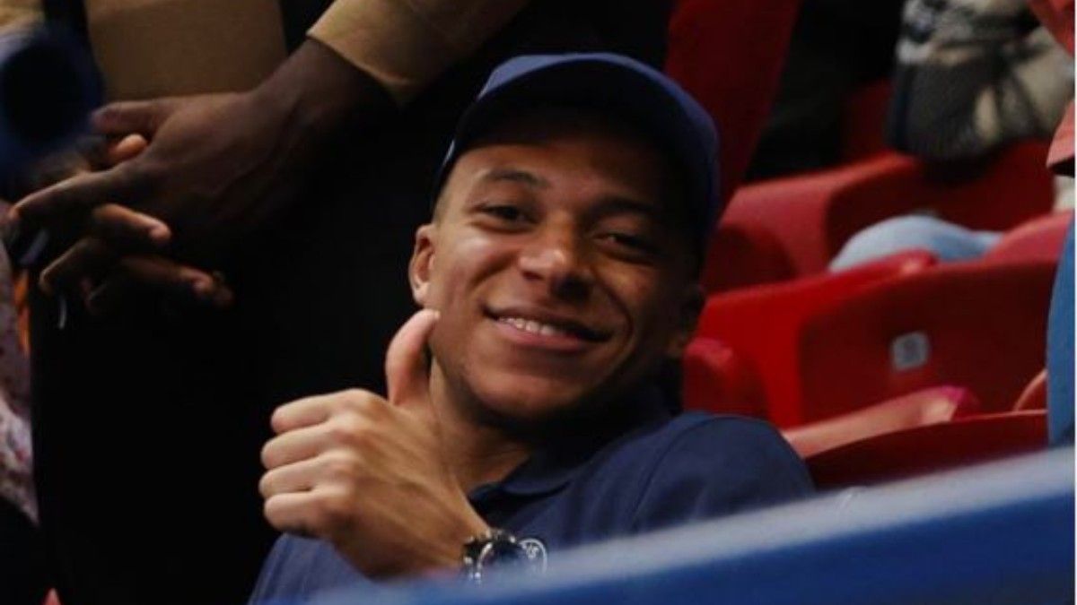 Mbappé, pulgar arriba