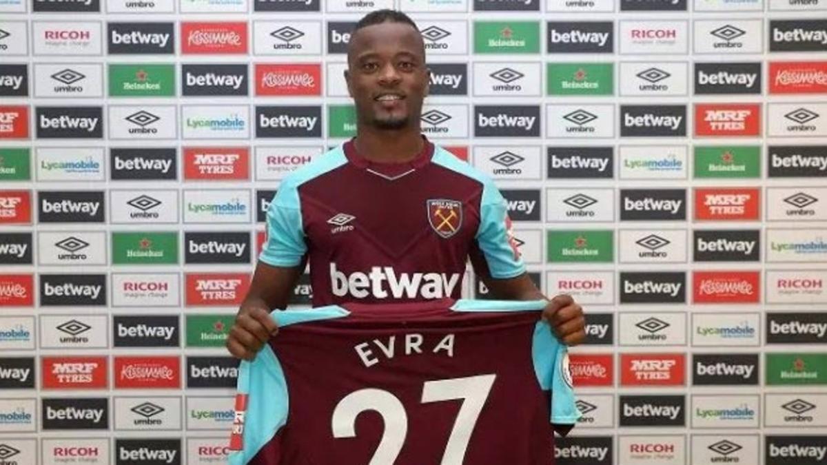 Evra vuelve a la Premier