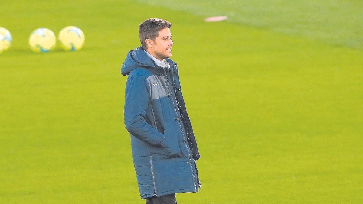 Alessio Lisci, durante un entrenamiento con el Levante.