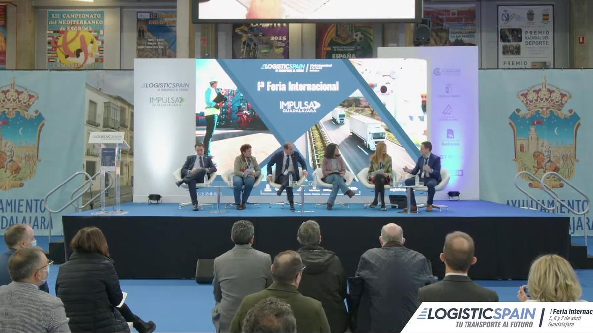 Los cinco alcaldes que han abierto con una mesa redonda la Logistic Spain en Guadalajara.