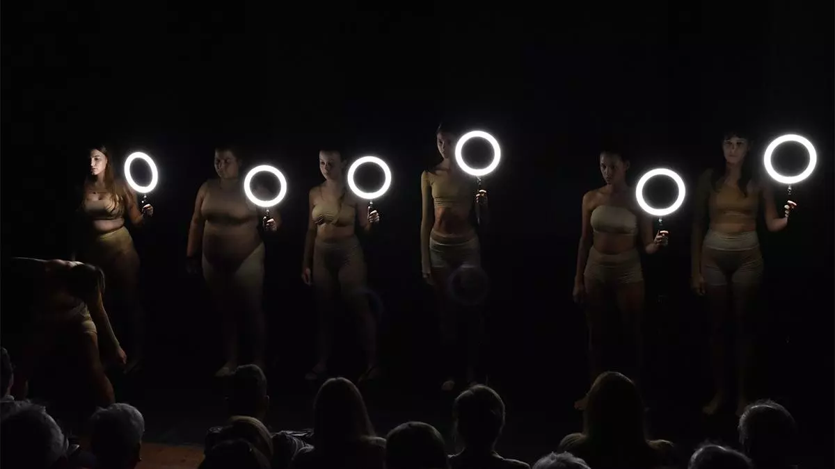 'Iceberg', espectáculo de danza contra el silencio que mata