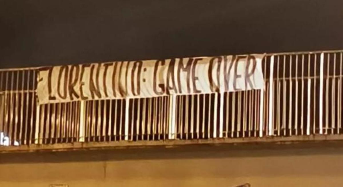 Pancarta contra la gestión de Florentino en Madrid