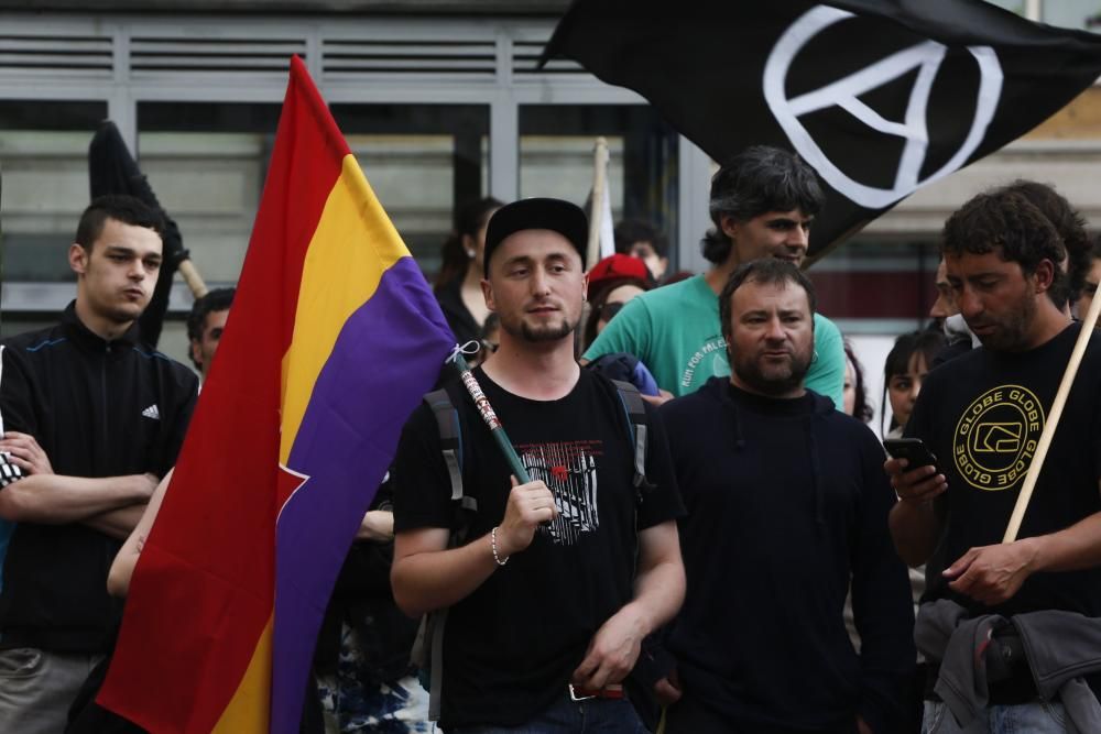 Manifestación en Oviedo de solidaridad con Cataluña