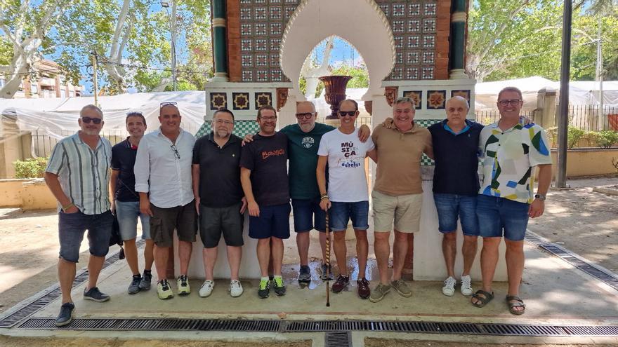 La Falla El Pilar cumple con el almuerzo en la Fira de Xàtiva