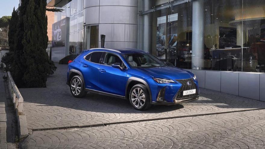 El nuevo Lexus UX 250h híbrido autorrecargable ya está en España