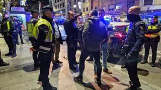 Nochebuena en Cáceres: denuncias a conductores y desalojo en la plaza de los Maestros