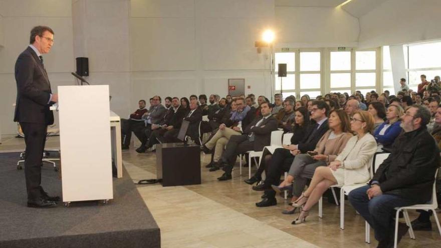 Núñez Feijóo, ayer, en la presentación de la recién aprobada Lei do Solo. // Xoán Álvarez