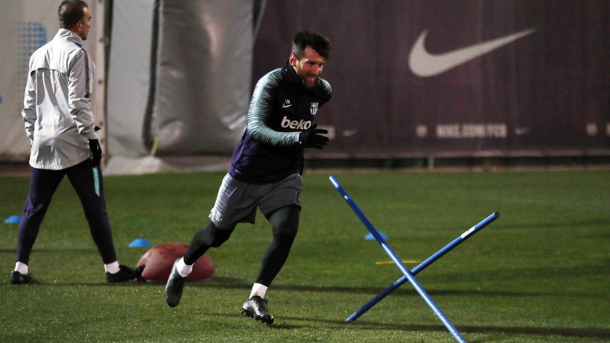 DEPORTES ENTRENAMIENTO DEL BARCELONA EN LA CIUDAD DEPORTIVA MESSI FOTOGRAFIA DE © MIGUEL RUIZ