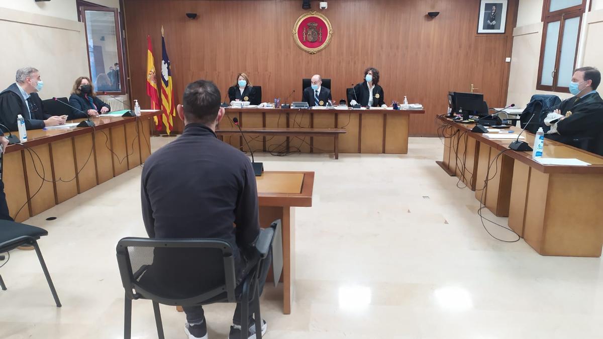 El hombre condenado, hoy en la Audiencia de Palma