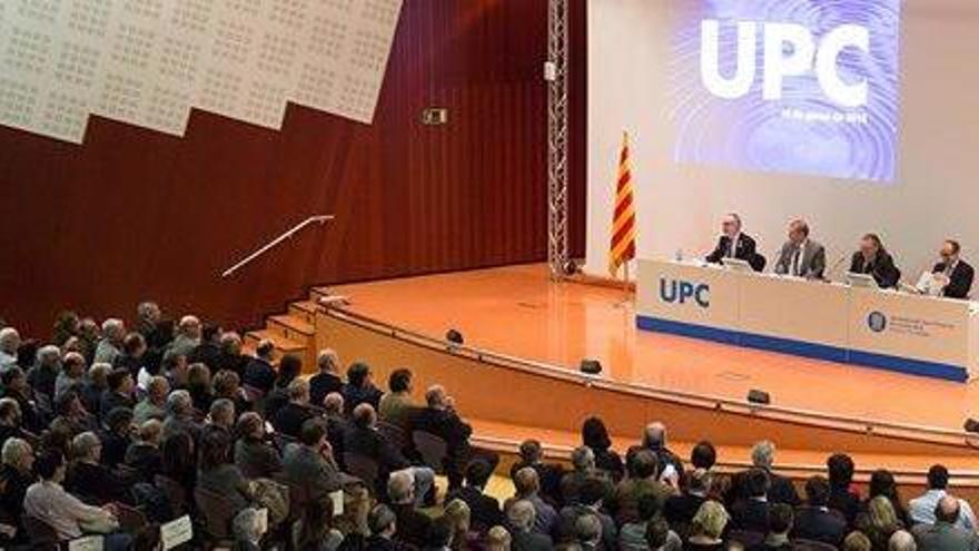 Francesc Torres apela al diálogo en su presentación como rector de la UPC