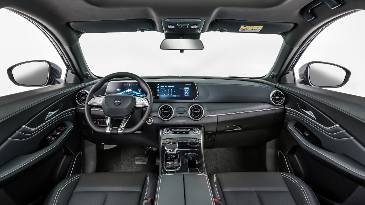 Interior del Evo 6 HEV