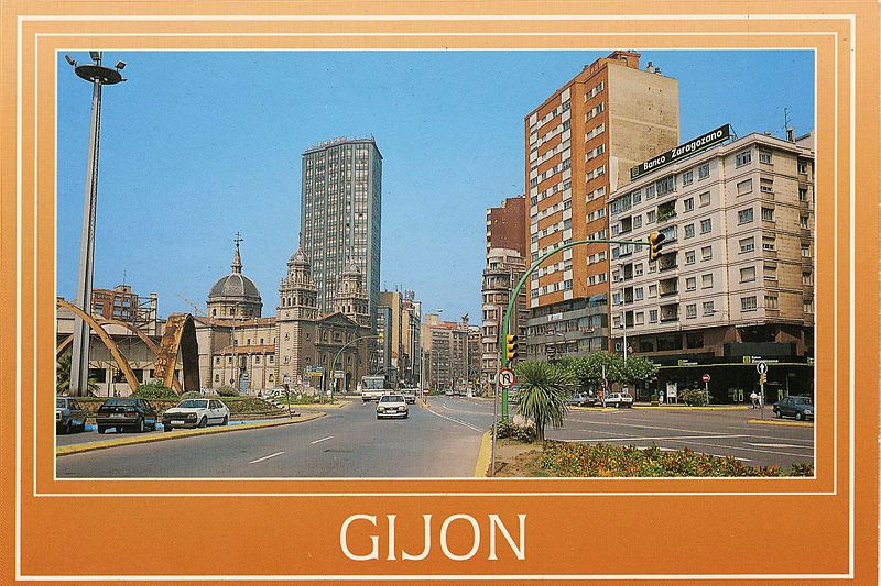 La evolución de Gijón a través de las postales
