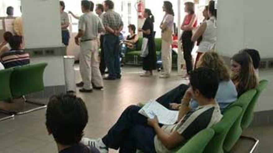 El 60% de los parados de la región llevan más de un año sin trabajo