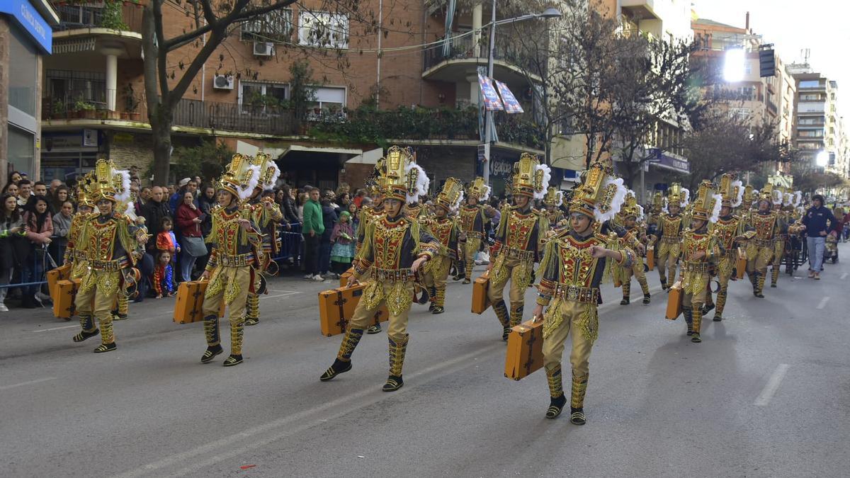 GALERÍA | Mira el desfile de comparsas infantiles de Badajoz