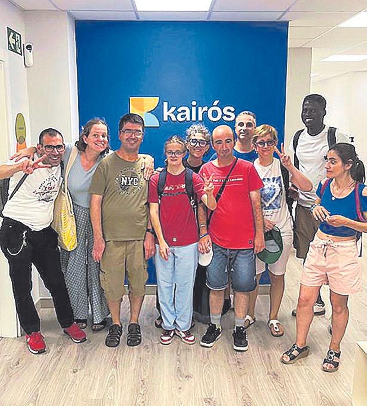 El grupo llegado de Italia, con sus dos educadoras