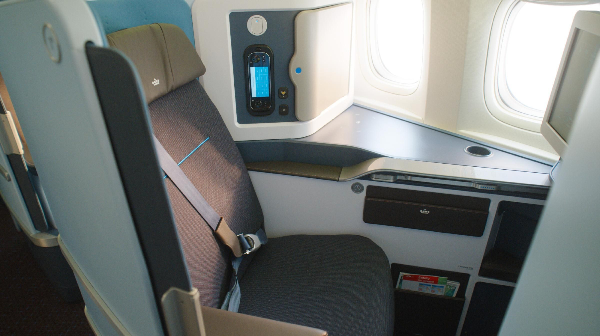 World Business Class seat - 777.