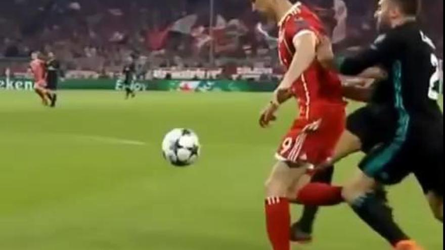 No penalti a Lewandowski