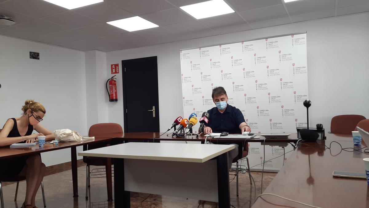 Manuel Palomino durante la rueda de prensa