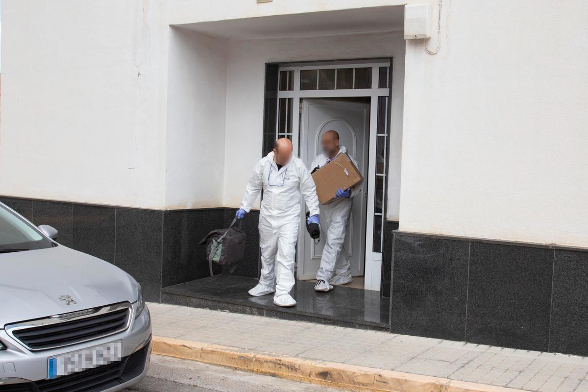 Detenidos el vecino y su amigo por el asesinato de la maestra de Rafelcofer