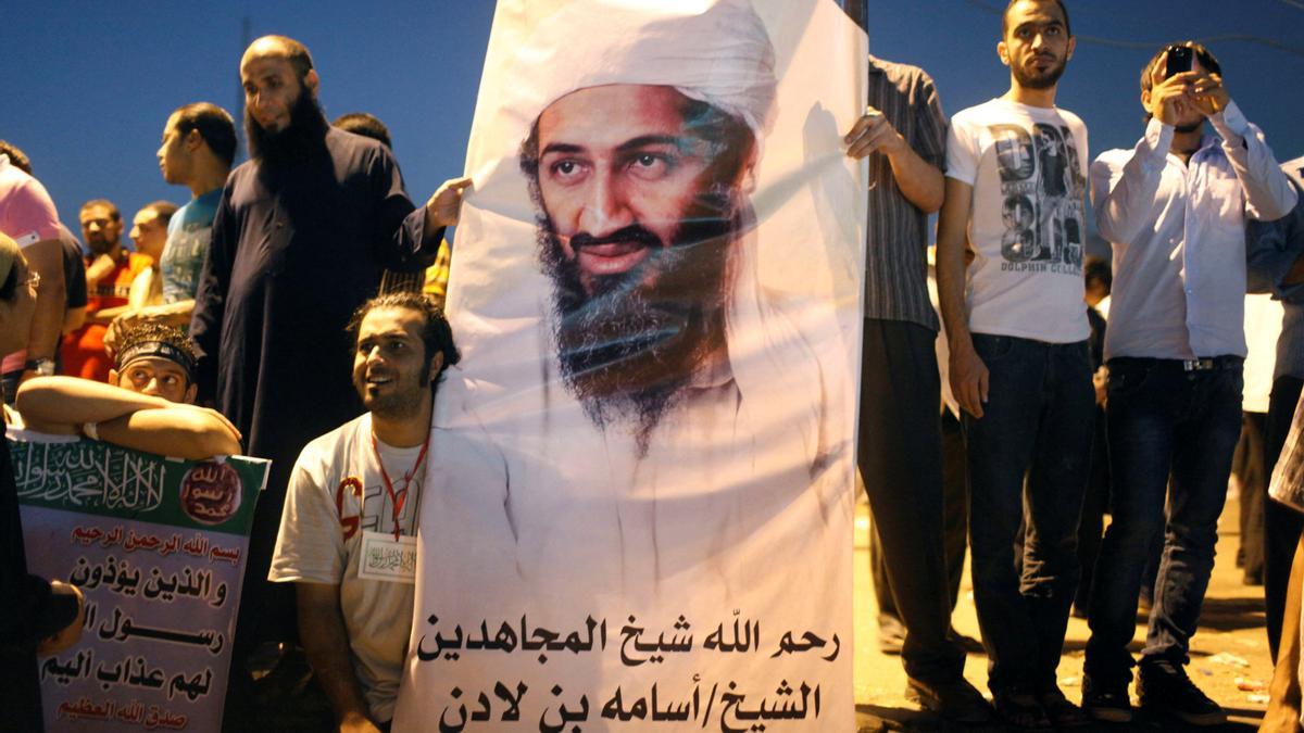 Protesta a favor del fundador de Al Qaeda, Osama Bin Laden, en El Cairo en el año 2012.