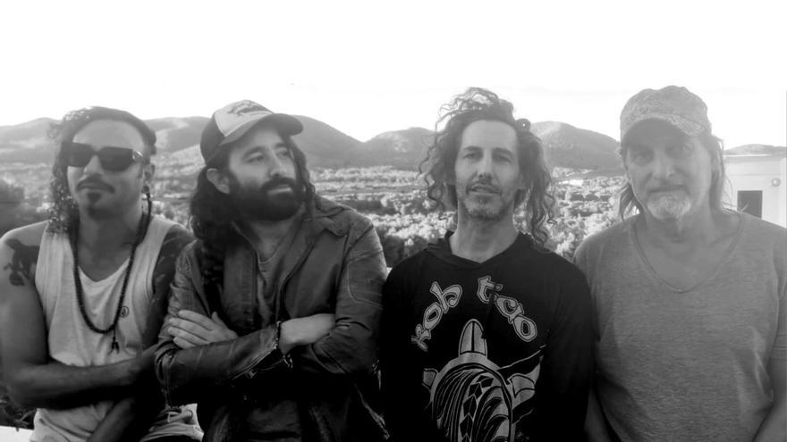 Sam de Lara y su banda rinden tributo a los clásicos del rock