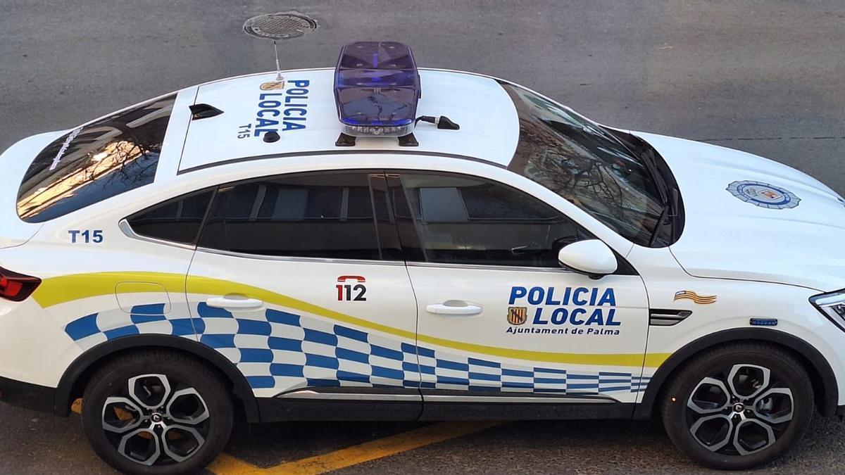 Coche patrulla de la Policía Local de Palma.