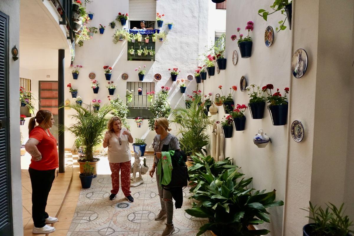 La Trinidad y El Perchel celebran la XIX Semana Popular de los Corralones