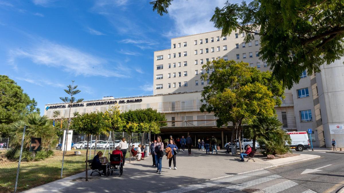 Acceso principal al Hospital General de Alicante