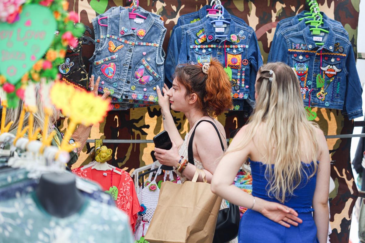 Galería: Todas las imágenes de la apertura del Mercadillo de Punta Arabí